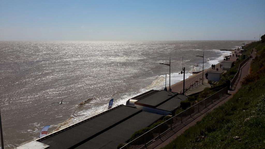 The Sandrock Clacton-on-Sea Kültér fotó